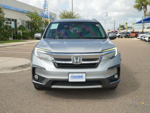 Lunar Silver Metallic 2020 Honda Pilot AWD Elite