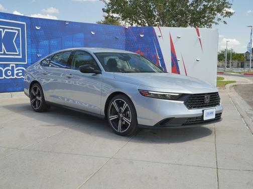 Solar Silver Metallic 2026 Honda Accord SE