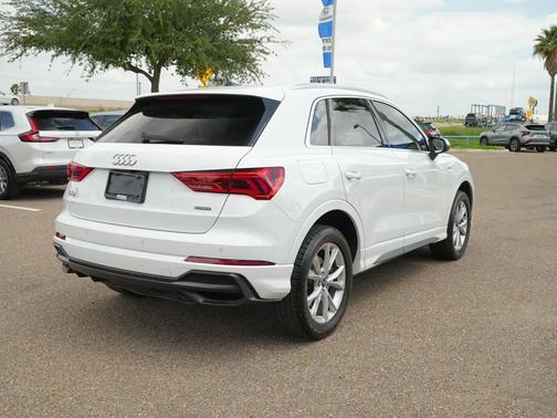Ibis White 2022 Audi Q3 45 S line Premium