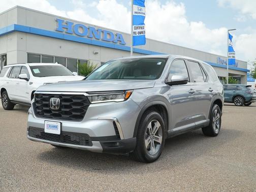 Lunar Silver Metallic 2024 Honda Pilot EX-L 7 Passenger