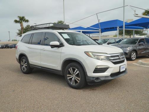 White Diamond Pearl 2017 Honda Pilot EX