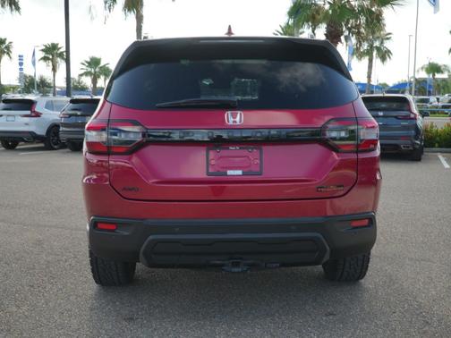 Radiant Red Metallic II 2025 Honda Pilot TrailSport