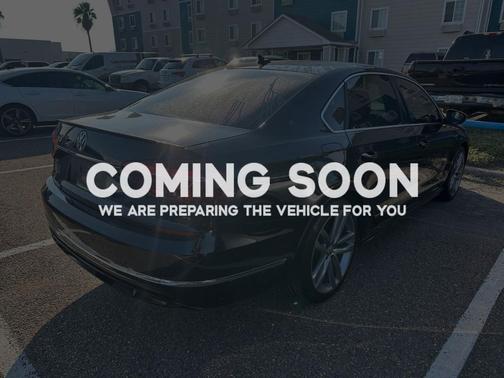 2019 Volkswagen Passat 2.0T R-Line