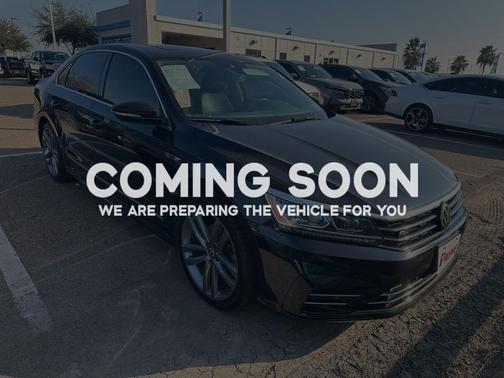 2019 Volkswagen Passat 2.0T R-Line