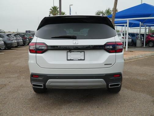 Platinum White Pearl 2025 Honda Pilot Touring 8-Passenger