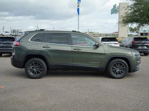 Olive Green Pearlcoat 2019 Jeep Cherokee Latitude Plus