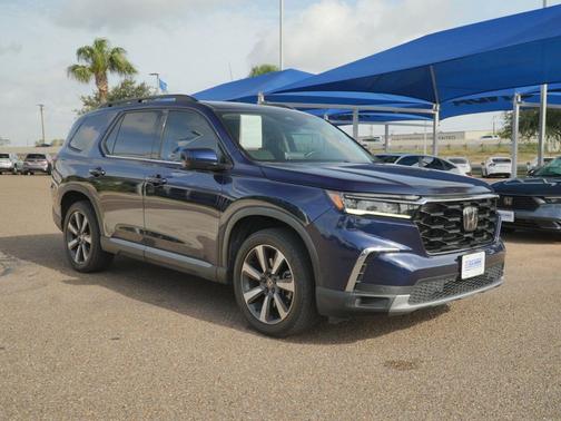 Obsidian Blue Pearl 2023 Honda Pilot Touring 8-Passenger