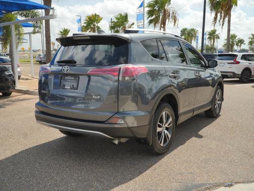 Magnetic Gray Metallic 2018 Toyota RAV4 XLE