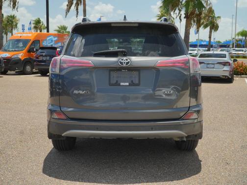 Magnetic Gray Metallic 2018 Toyota RAV4 XLE