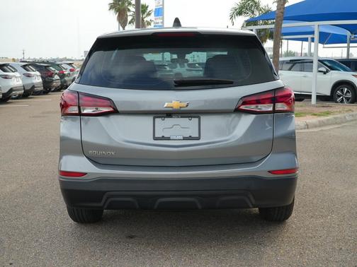 Sterling Gray Metallic 2023 Chevrolet Equinox LS