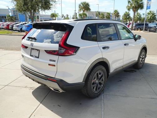 Platinum White Pearl 2026 Honda CR-V Hybrid TrailSport AWD
