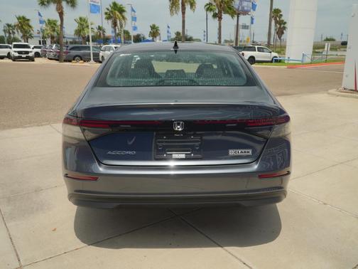 Meteorite Gray Metallic 2026 Honda Accord SE