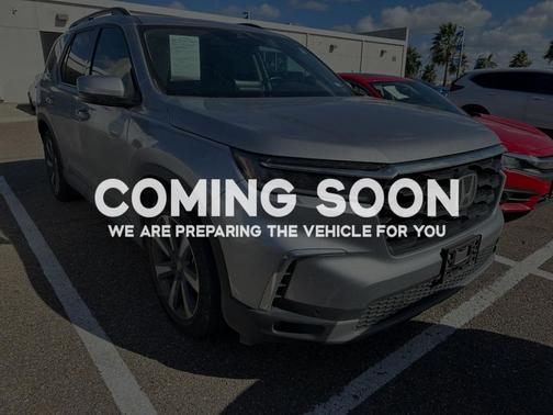 2025 Honda Pilot Touring 8-Passenger