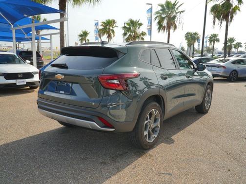 Cypress Gray 2026 Chevrolet Trax LT