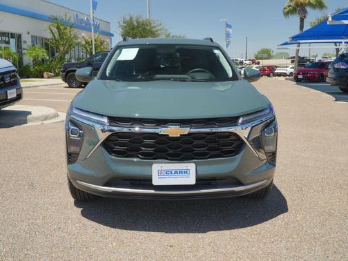 Cypress Gray 2026 Chevrolet Trax LT