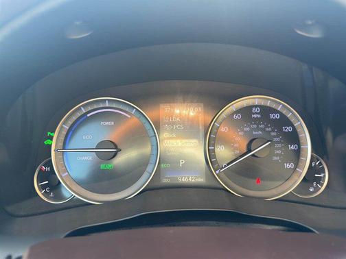 2016 Lexus ES 300h Base