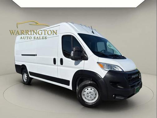Bright White Clearcoat 2023 RAM ProMaster 3500 High Roof