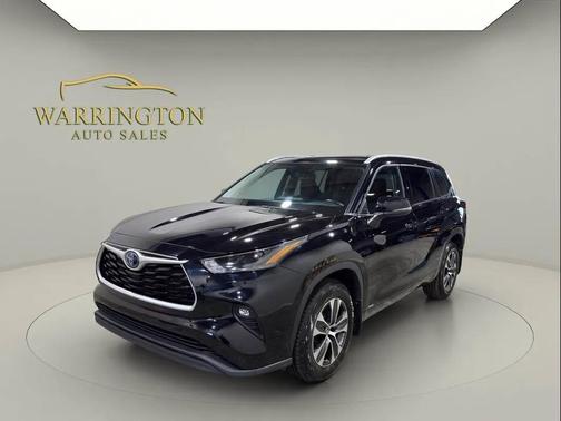 2022 Toyota Highlander Hybrid XLE