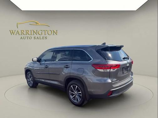 Predawn Gray Mica 2019 Toyota Highlander XLE