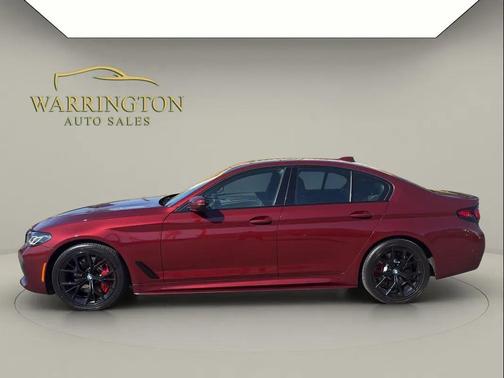 Aventurin Red Metallic 2023 BMW 540 i xDrive