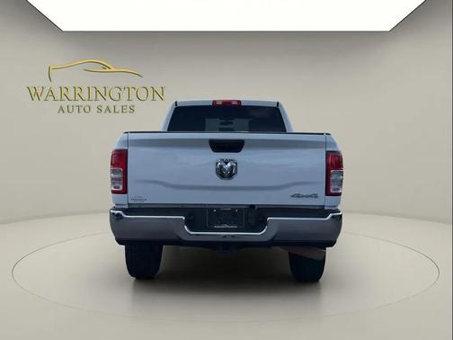 Bright White Clearcoat 2024 RAM 2500 Tradesman Crew Cab 4x4 6'4' Box