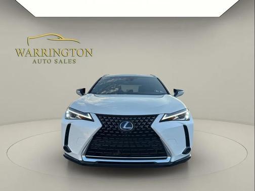 Eminent White Pearl 2020 Lexus UX 250h Base