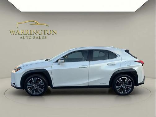 Eminent White Pearl 2020 Lexus UX 250h Base