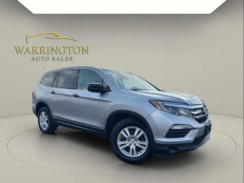 Silver 2018 Honda Pilot LX
