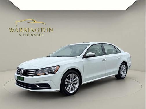 Pure White 2019 Volkswagen Passat 2.0T Wolfsburg Edition