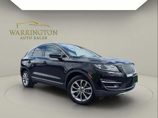 Infinite Black Metallic 2019 Lincoln MKC Select
