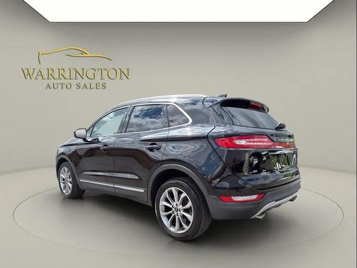 Infinite Black Metallic 2019 Lincoln MKC Select