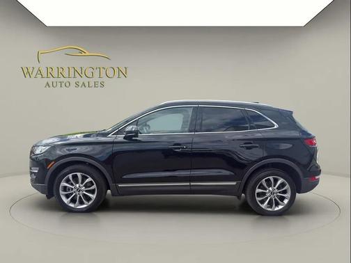 Infinite Black Metallic 2019 Lincoln MKC Select