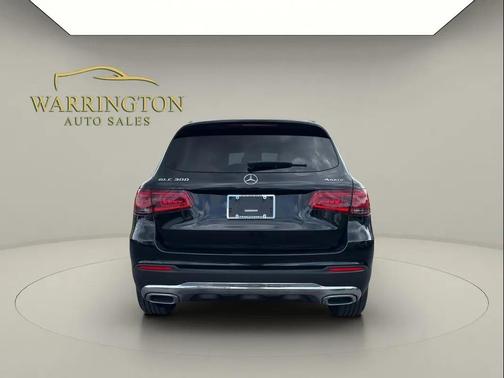 Black 2022 Mercedes-Benz GLC 300 4MATIC