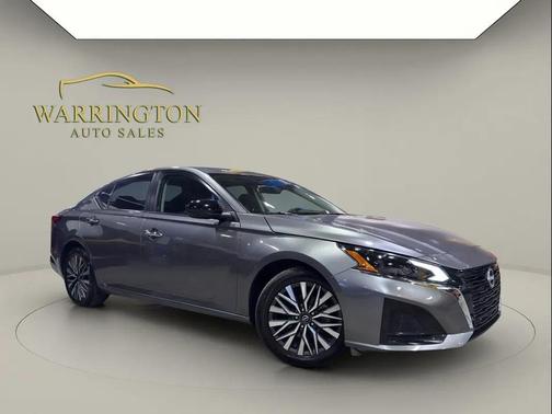 Gun Metallic 2024 Nissan Altima 2.5 SV