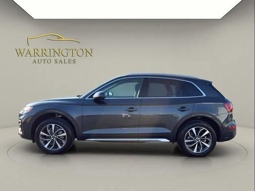 Manhattan Gray Metallic 2021 Audi Q5 45 Premium Plus