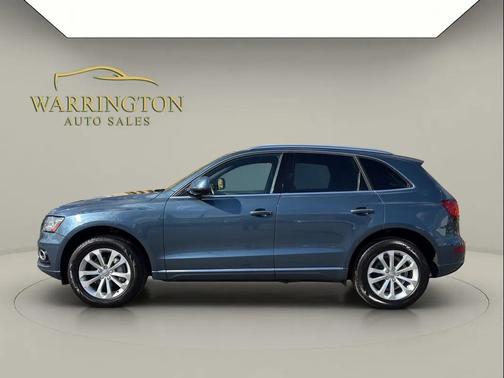 Gray 2017 Audi Q5 2.0T Premium