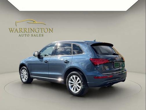 Gray 2017 Audi Q5 2.0T Premium