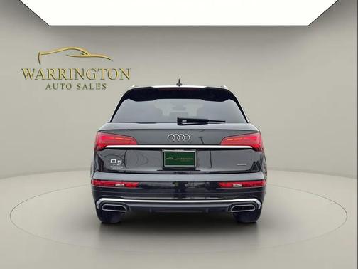 2022 Audi Q5 45 S line Premium Plus