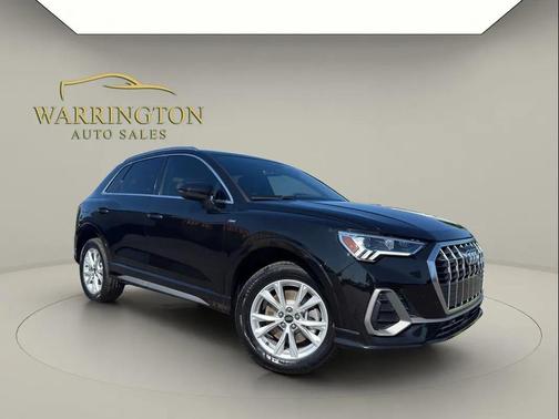 Mythos Black Metallic 2023 Audi Q3 Premium 45 TFSI S line quattro Tiptronic