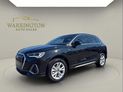 Mythos Black Metallic 2023 Audi Q3 Premium 45 TFSI S line quattro Tiptronic