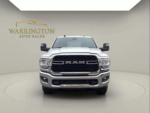 Bright White Clearcoat 2024 RAM 2500 Big Horn Crew Cab 4x4 6'4' Box