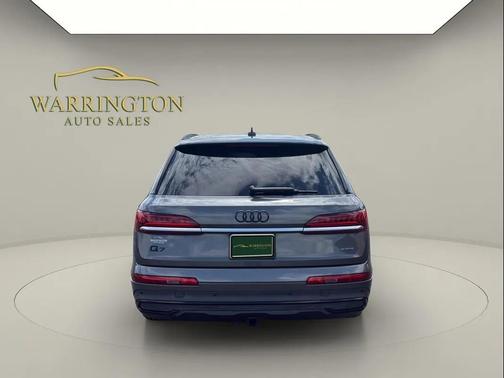 Samurai Gray Metallic 2021 Audi Q7 55 Premium Plus