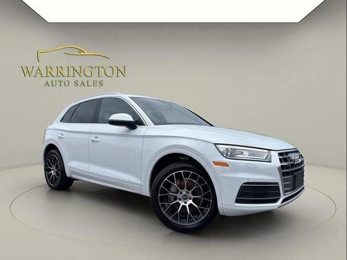 Glacier White Metallic 2020 Audi Q5 45 Premium