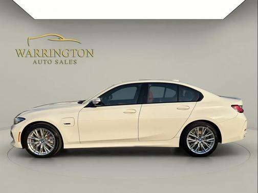 Alpine White 2023 BMW 330e xDrive