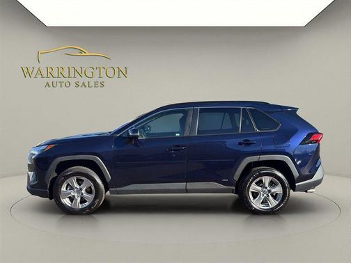 2022 Toyota RAV4 Hybrid XLE