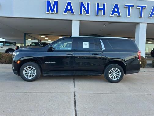 2023 Chevrolet Suburban LT