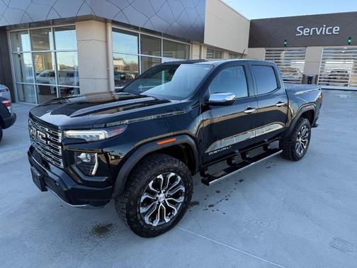 2023 GMC Canyon Denali