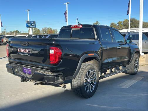 2023 GMC Canyon Denali