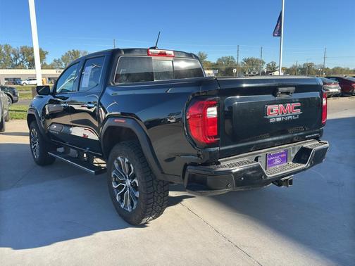 2023 GMC Canyon Denali