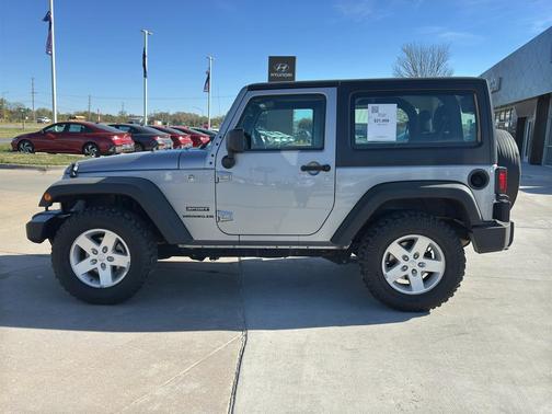 2016 Jeep Wrangler Sport